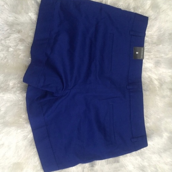 Express Shorts - Picture 4 of 5